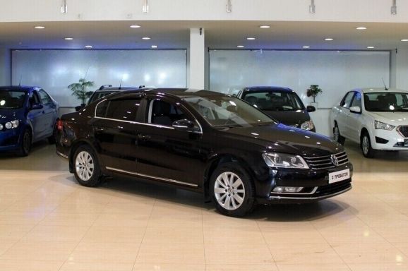 Volkswagen Passat, 1.8 л, Робот, 2011 фото 4