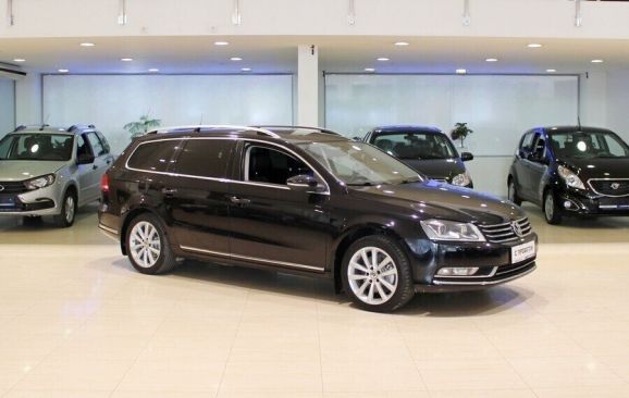 Volkswagen Passat, 1.8 л, Робот, 2011 фото 5