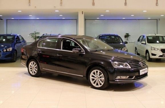 Volkswagen Passat, 1.8 л, Робот, 2014 фото 4