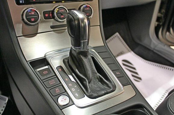 Volkswagen Passat, 1.8 л, Робот, 2014 фото 2