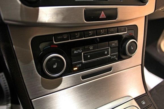 Volkswagen Passat, 1.8 л, Робот, 2012 фото 11