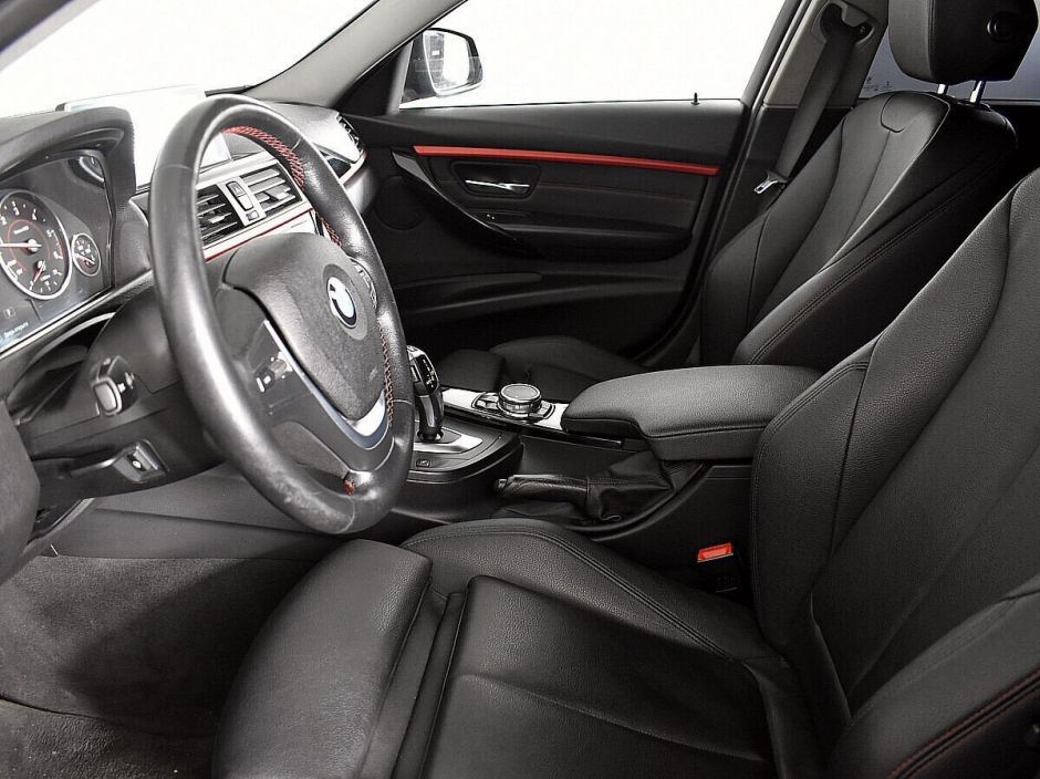 BMW 3 серии, 2.0 л, АТ, 2015 фото 5