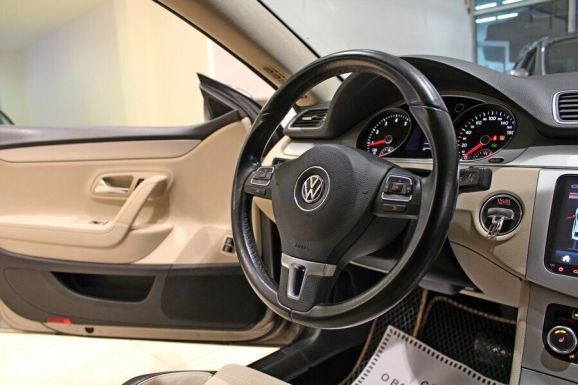 Volkswagen Passat CC, 1.8 л, Робот, 2010 фото 10