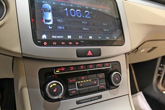 Volkswagen Passat CC, 1.8 л, Робот, 2010 фото 2