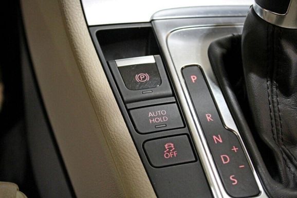 Volkswagen Passat CC, 1.8 л, Робот, 2010 фото 1