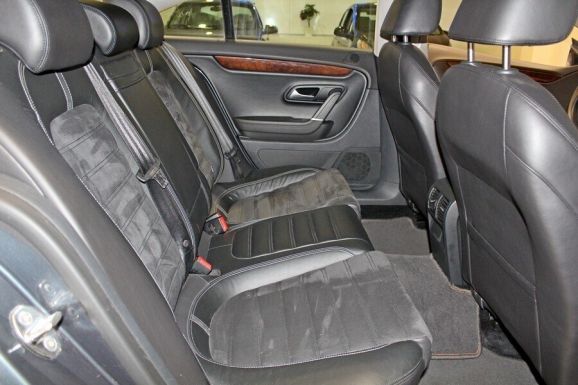 Volkswagen Passat CC, 1.8 л, Робот, 2010 фото 8