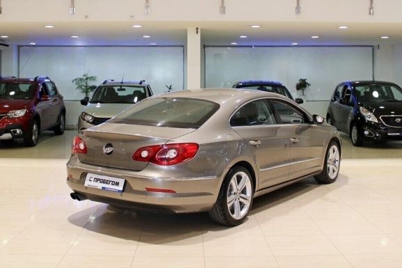 Volkswagen Passat CC, 1.8 л, Робот, 2010 фото 4