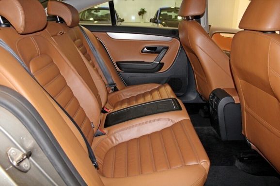 Volkswagen Passat CC, 1.8 л, Робот, 2010 фото 1