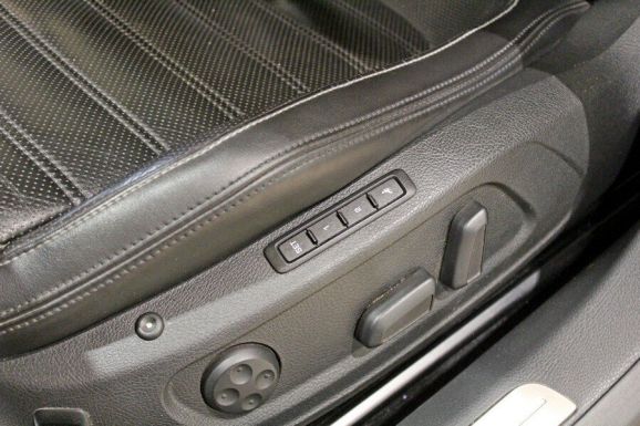 Volkswagen Passat CC, 1.8 л, Робот, 2013 фото 8