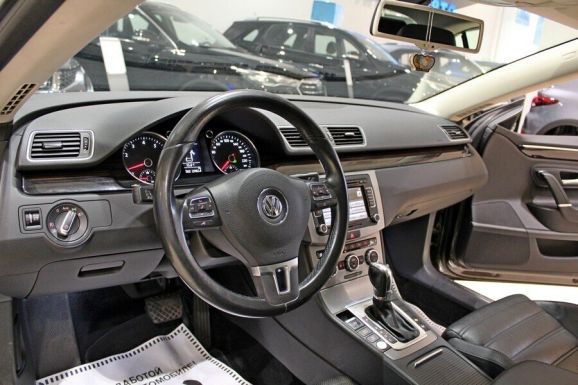 Volkswagen Passat CC, 1.8 л, Робот, 2013 фото 9