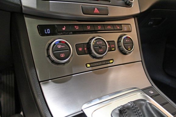 Volkswagen Passat CC, 2.0 л, Робот, 2012 фото 13