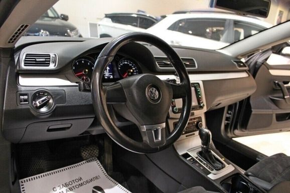 Volkswagen Passat CC, 1.8 л, Робот, 2012 фото 1