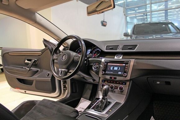 Volkswagen Passat CC, 1.8 л, Робот, 2013 фото 7
