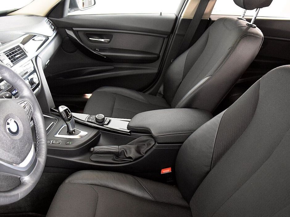 BMW 3 серии, 1.5 л, АТ, 2016 фото 5