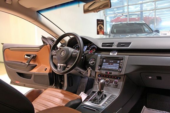 Volkswagen Passat CC, 1.8 л, Робот, 2013 фото 7