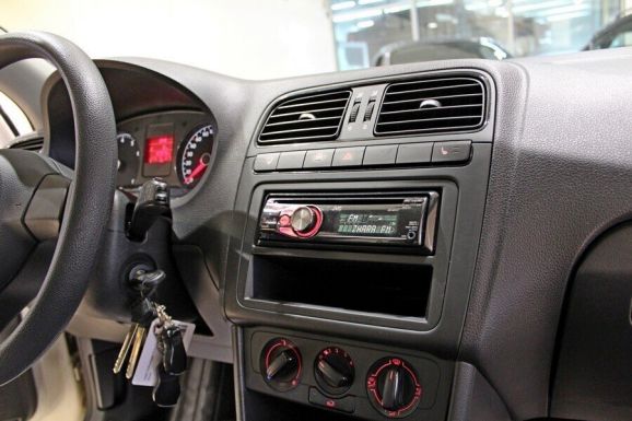 Volkswagen Polo, 1.6 л, МТ, 2012 фото 9