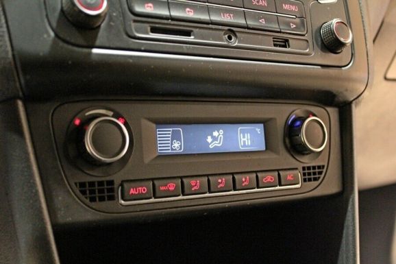 Volkswagen Polo, 1.6 л, МТ, 2014 фото 1