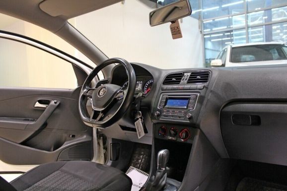 Volkswagen Polo, 1.6 л, АТ, 2017 фото 7