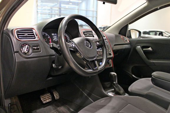 Volkswagen Polo, 1.6 л, АТ, 2018 фото 1