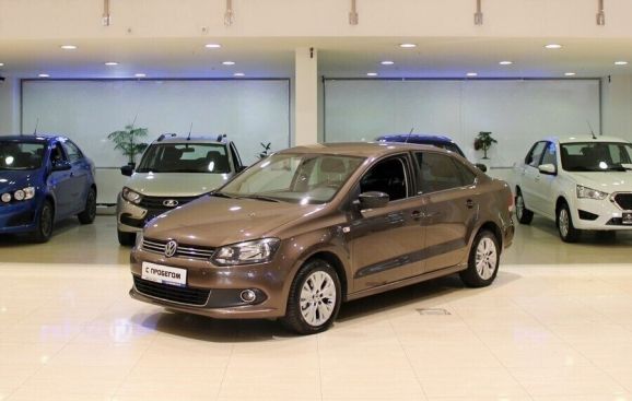Volkswagen Polo, 1.6 л, АТ, 2014 фото 3