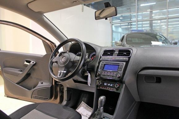 Volkswagen Polo, 1.6 л, АТ, 2014 фото 7