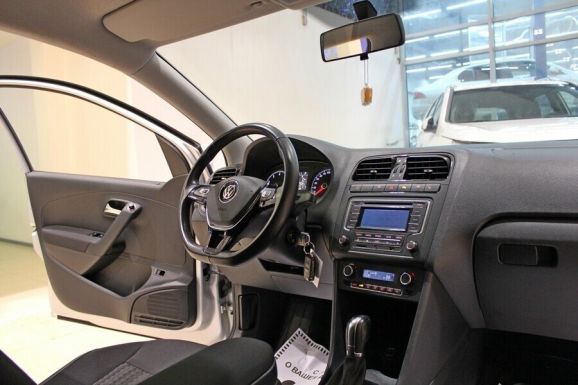 Volkswagen Polo, 1.6 л, АТ, 2017 фото 7