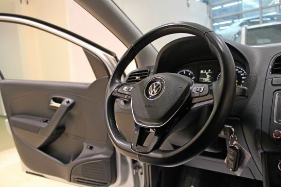 Volkswagen Polo, 1.6 л, АТ, 2017 фото 10