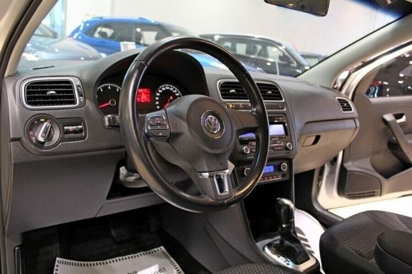 Volkswagen Polo, 1.6 л, АТ, 2014 фото 7