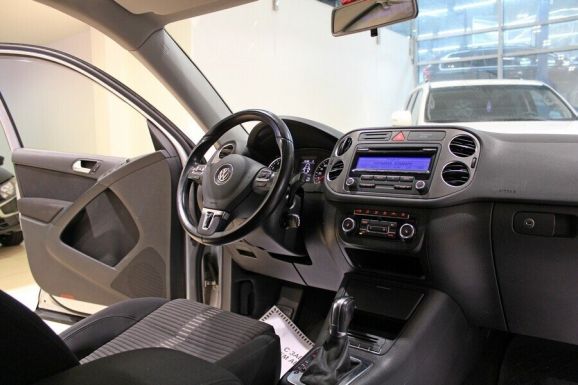 Volkswagen Tiguan, 2.0 л, АТ, 2014 фото 7