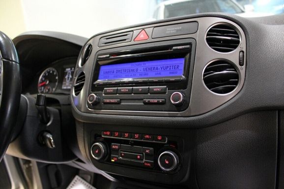 Volkswagen Tiguan, 2.0 л, АТ, 2014 фото 9