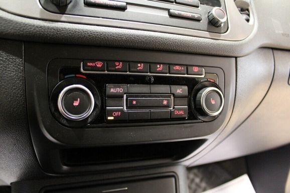 Volkswagen Tiguan, 2.0 л, АТ, 2014 фото 1