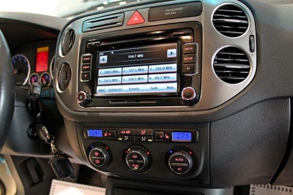 Volkswagen Tiguan, 2.0 л, АТ, 2010 фото 9