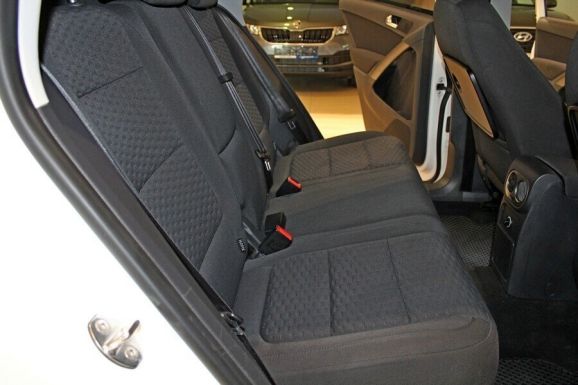 Volkswagen Tiguan, 2.0 л, АТ, 2010 фото 1