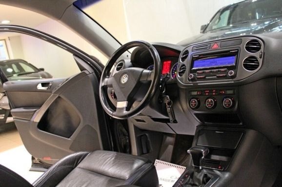 Volkswagen Tiguan, 2.0 л, АТ, 2009 фото 6