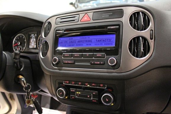 Volkswagen Tiguan, 2.0 л, АТ, 2013 фото 9