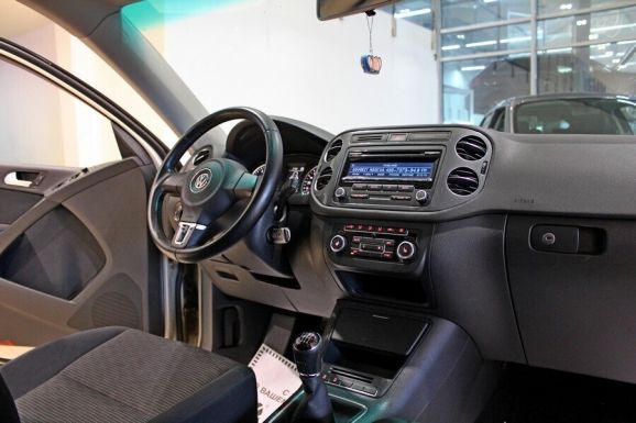 Volkswagen Tiguan, 1.4 л, МТ, 2015 фото 7
