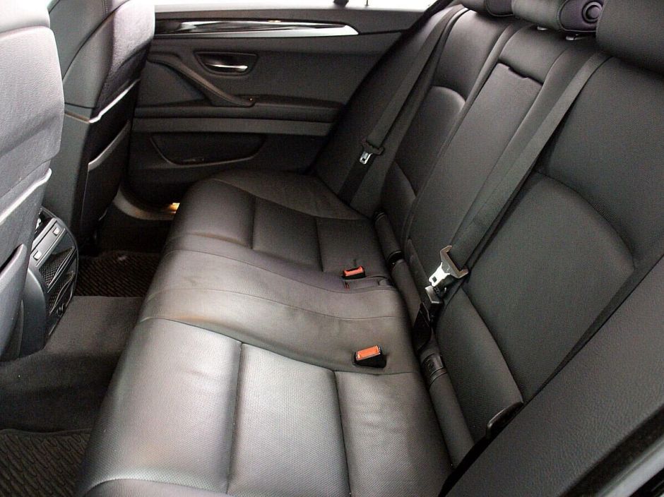 BMW 5 серии, 3.0 л, АТ, 2013 фото 1