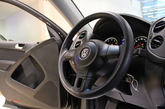 Volkswagen Tiguan, 1.4 л, Робот, 2015 фото 2