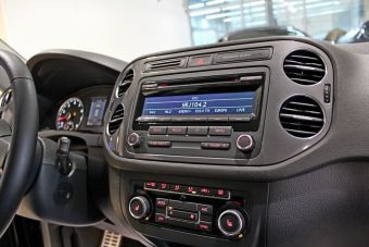 Volkswagen Tiguan, 2.0 л, АКПП, 2013 фото 9