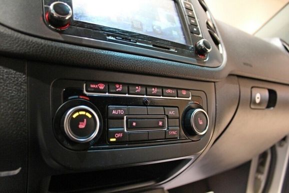 Volkswagen Tiguan, 2.0 л, АТ, 2014 фото 2