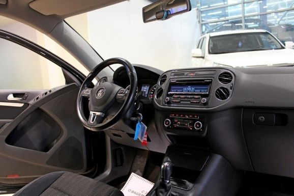 Volkswagen Tiguan, 2.0 л, АТ, 2015 фото 7