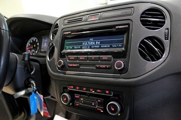 Volkswagen Tiguan, 2.0 л, АТ, 2015 фото 9