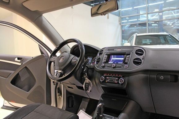 Volkswagen Tiguan, 2.0 л, АТ, 2015 фото 7