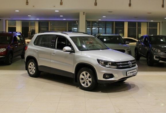 Volkswagen Tiguan, 2.0 л, АТ, 2014 фото 4