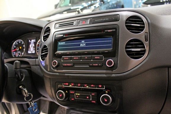 Volkswagen Tiguan, 2.0 л, АТ, 2014 фото 9