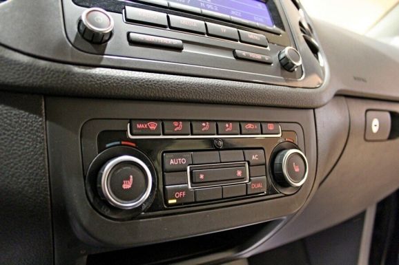 Volkswagen Tiguan, 2.0 л, АТ, 2014 фото 1