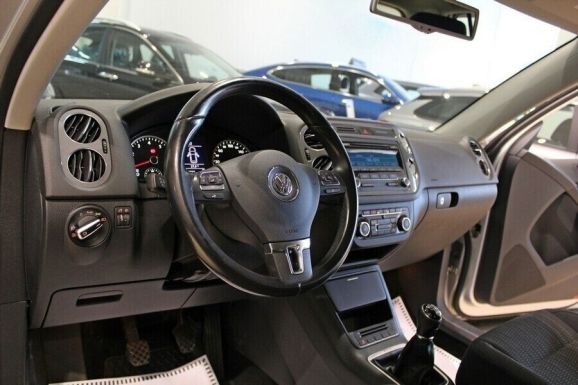 Volkswagen Tiguan, 1.4 л, МТ, 2012 фото 2