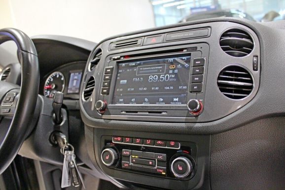 Volkswagen Tiguan, 2.0 л, АТ, 2015 фото 9