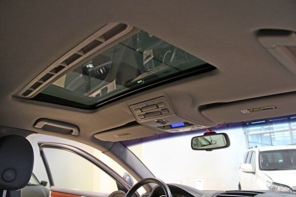 Volkswagen Touareg, 3.2 л, АТ, 2005 фото 1