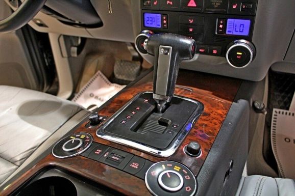 Volkswagen Touareg, 3.0 л, АТ, 2008 фото 8